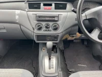 Mitsubishi LANCER VAN лот № 70021 оценка 3  с аукциона в Японии 4