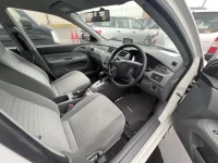 Mitsubishi LANCER VAN лот № 70021 оценка 3  с аукциона в Японии 8