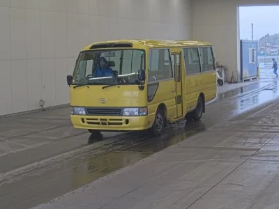 Toyota COASTER