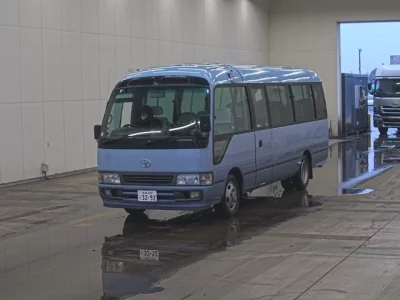Toyota COASTER
