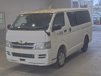 Toyota HIACE VAN