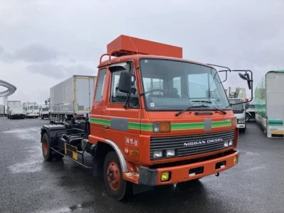 Nissan CONDOR