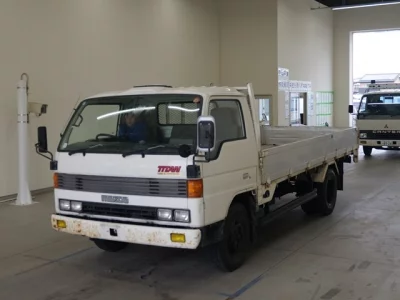 Mazda Titan