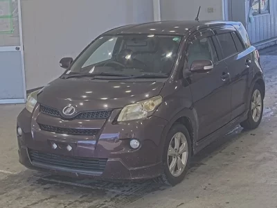 Toyota IST