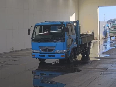 Nissan CONDOR