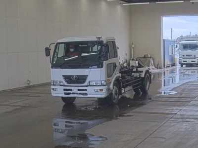 Nissan CONDOR