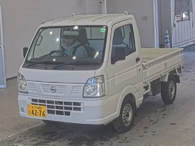 Nissan NT100 Clipper
