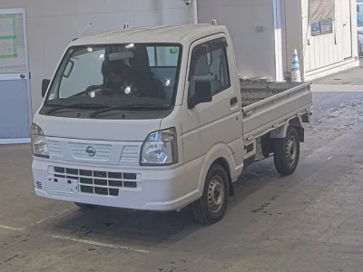 Nissan NT100 Clipper