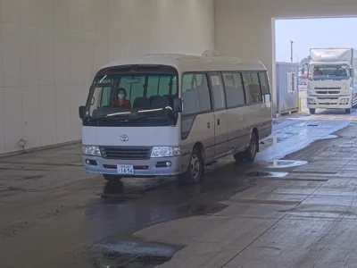 Toyota COASTER