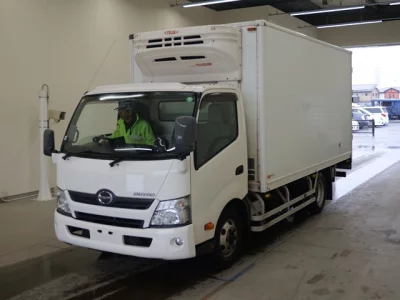 Hino DUTRO  с аукциона в Японии