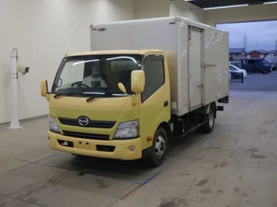 Hino DUTRO  с аукциона в Японии
