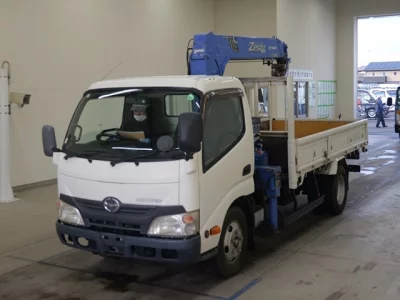 Hino DUTRO  с аукциона в Японии