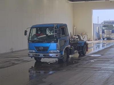 Nissan CONDOR