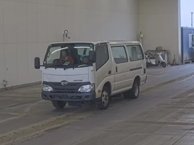 Hino DUTRO  с аукциона в Японии