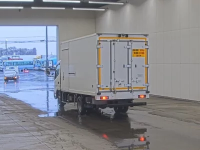 Hino DUTRO  с аукциона в Японии