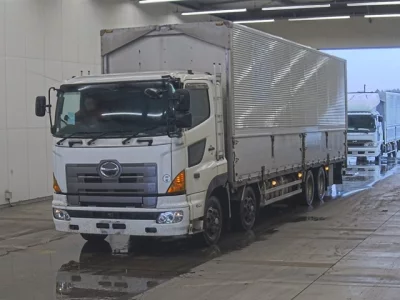 Hino TRUCK