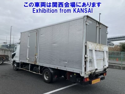 Mitsubishi FUSO FIGHTER