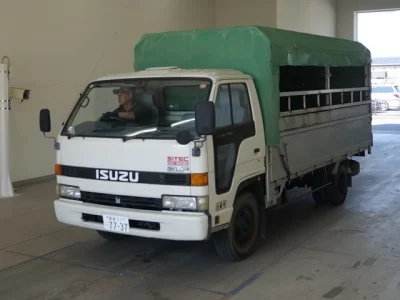 Isuzu ELF