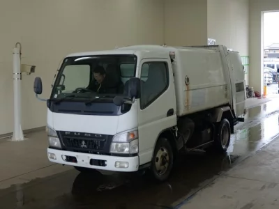 Mitsubishi Fuso Canter