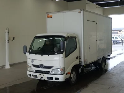 Hino DUTRO  с аукциона в Японии