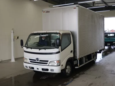 Hino DUTRO  с аукциона в Японии