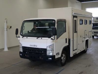 Isuzu ELF