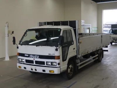 Isuzu ELF