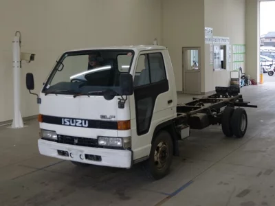 Isuzu ELF