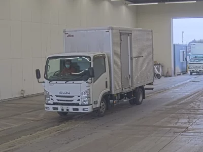 Isuzu ELF