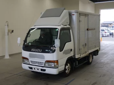Isuzu ELF
