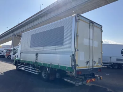 Isuzu FORWARD