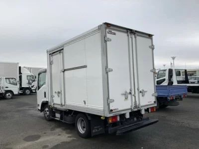 Isuzu ELF