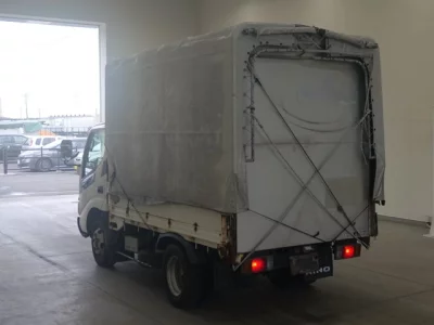 Hino DUTRO