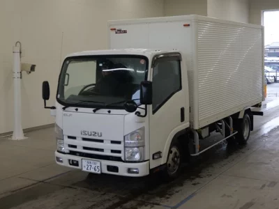 Isuzu ELF