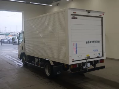 Isuzu ELF