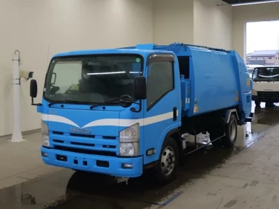 Isuzu ELF