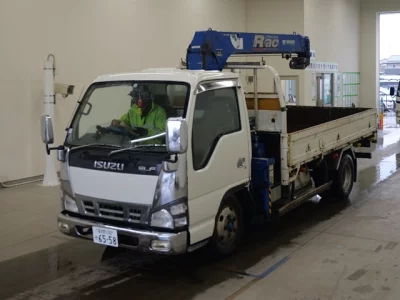 Isuzu ELF