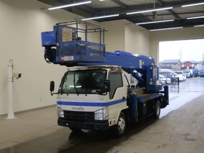 Isuzu ELF