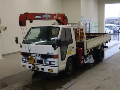 Isuzu ELF