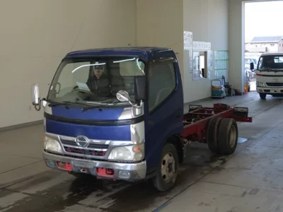 Hino DUTRO  с аукциона в Японии