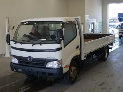 Hino DUTRO  с аукциона в Японии