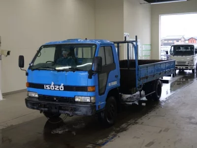 Isuzu ELF