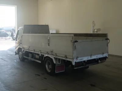 Hino DUTRO  с аукциона в Японии