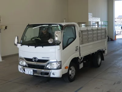 Hino DUTRO  с аукциона в Японии