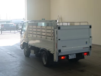 Hino DUTRO  с аукциона в Японии