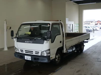 Isuzu ELF