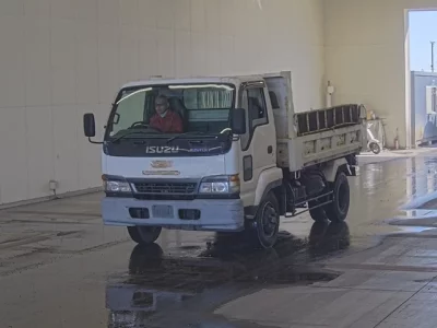 Isuzu JUSTON