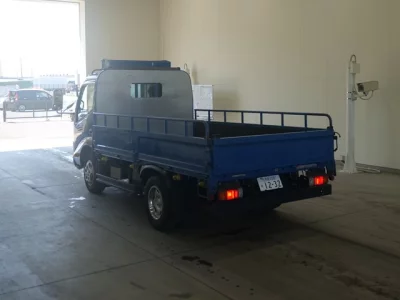 Hino DUTRO  с аукциона в Японии