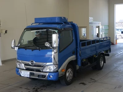 Hino DUTRO  с аукциона в Японии
