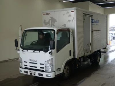 Isuzu ELF